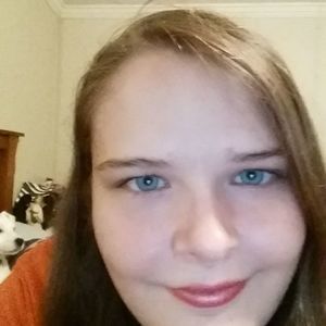 Meet your Posher, Lacey